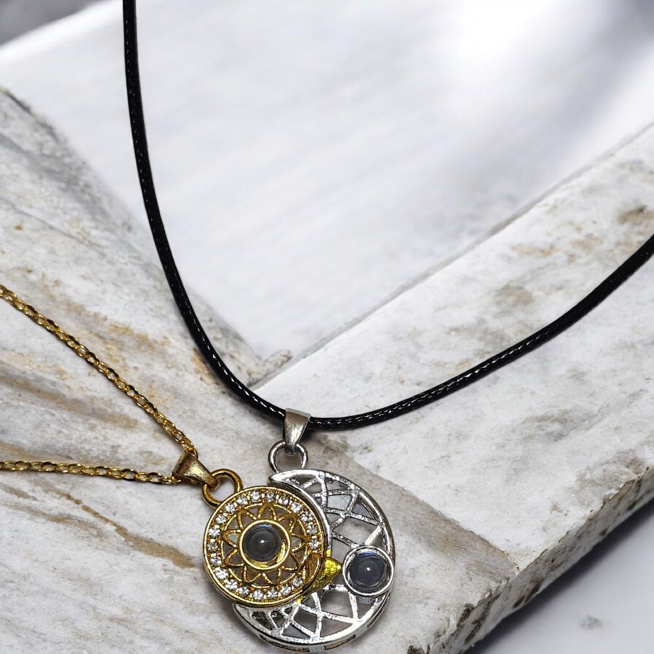 שרשרת ירח ושמש לזוג